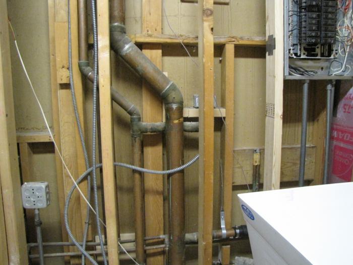 Name:  3wetwall_basement_utility_room.jpg
Views: 1477
Size:  51.5 KB