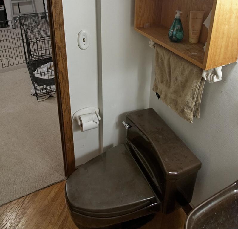 Name:  toilet.jpg
Views: 456
Size:  65.7 KB
