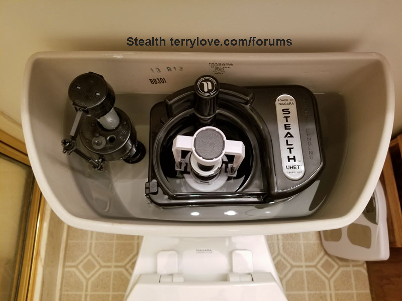 stealth-toilet-2.jpg