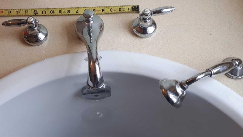 guest-faucet-2.jpg