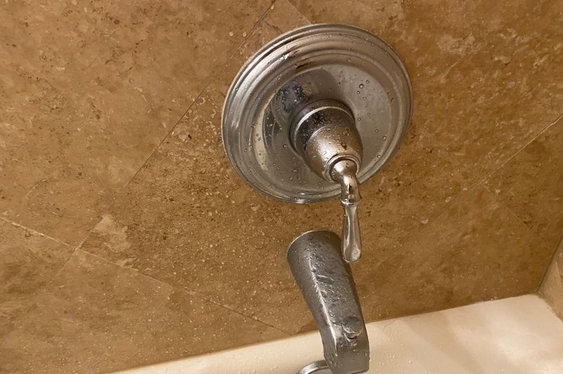 shower faucet.jpg